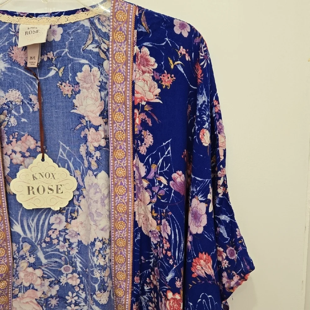 Knox Rose Sapphire Blue and Pink Romantic Floral Boho Ornate Tassels Kimono - Picture 2 of 6